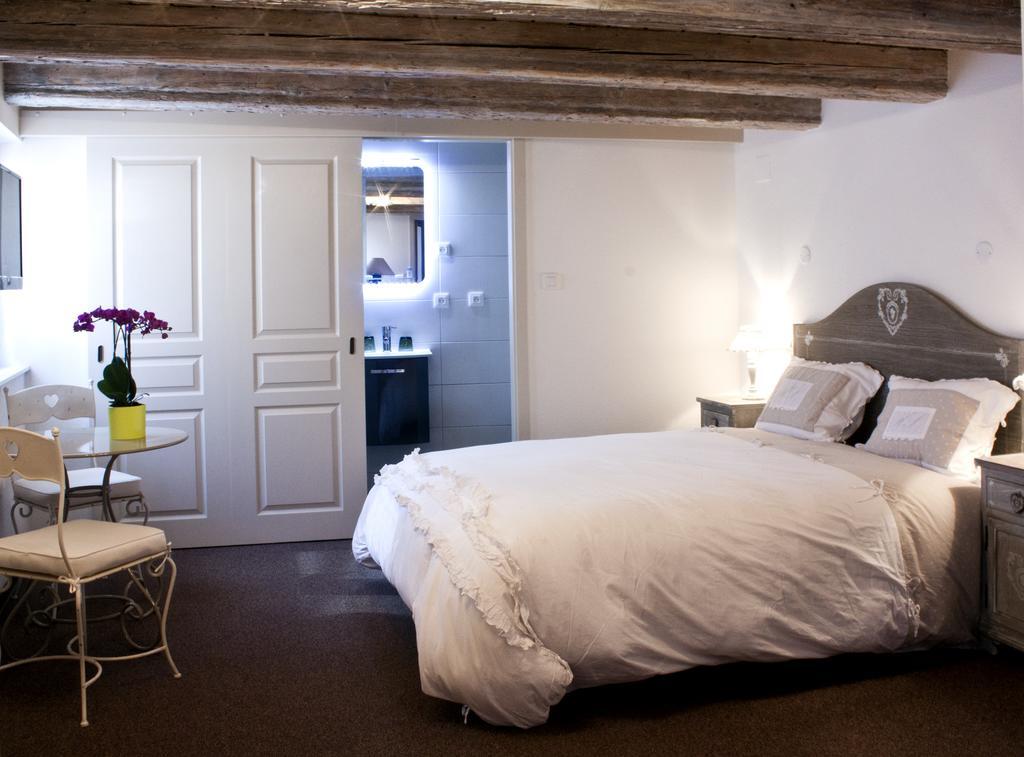 Chambre Le Hupsa Pfannala แซ็ง-อิปโปลีท ห้อง รูปภาพ