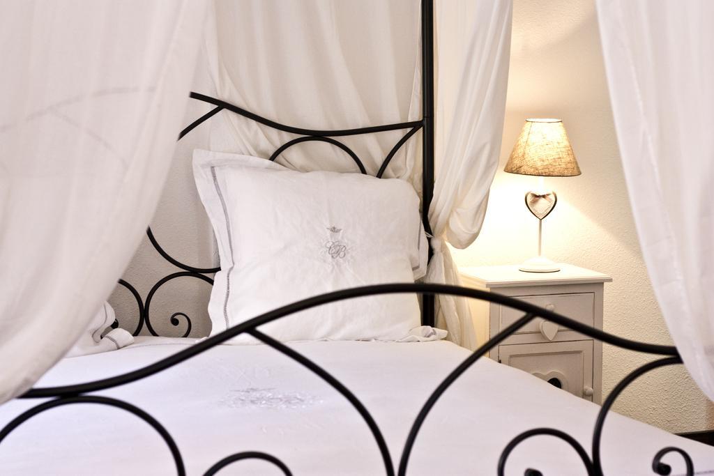 Chambre Le Hupsa Pfannala แซ็ง-อิปโปลีท ห้อง รูปภาพ